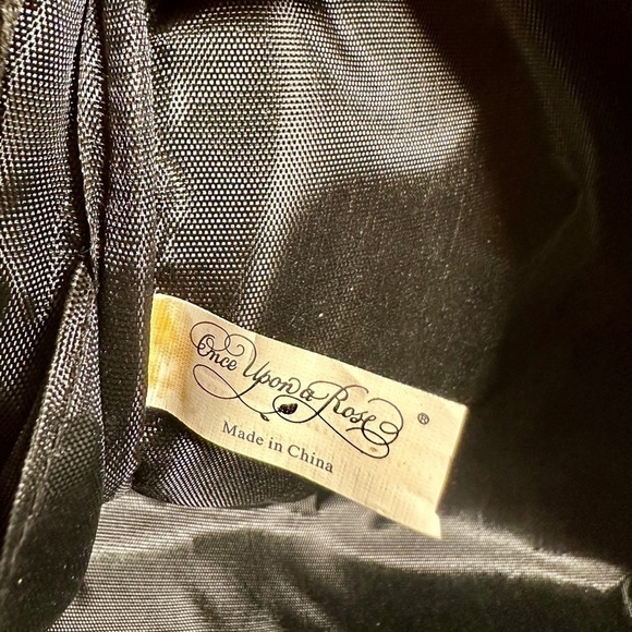 ONCE UPON A TIME, COSMETIC BAG & 3 PIECE STATIONARY SET. - Picture 4 of 9